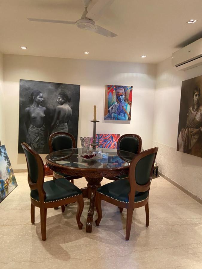 Art House Vasant Vihar New Delhi Bed & Breakfast Exterior photo