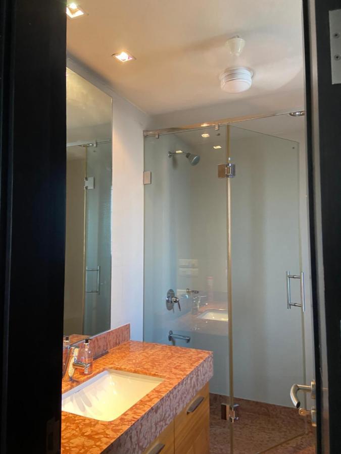 Art House Vasant Vihar New Delhi Bed & Breakfast Exterior photo