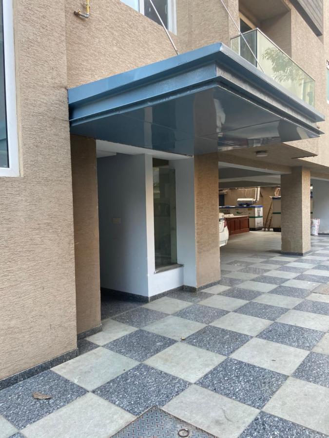 Art House Vasant Vihar New Delhi Bed & Breakfast Exterior photo